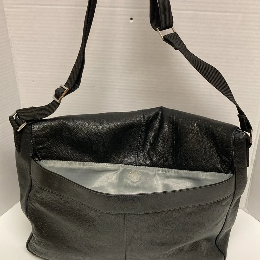 PERRY ELLIS POLFOLIO Black Leather Briefcase Messenger Bag UNISEX